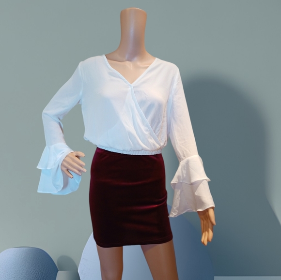 U2B Women's White Flounce Sleeve Sheer Cropped Blouse - Picture 2 of 16